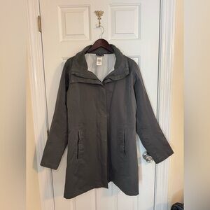 Patagonia Women’s Jacket Torrentshell Parka women’s size XL grey waterproof
